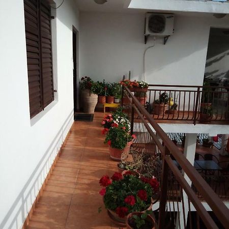 Apartmani Dado Ulcinj Exterior photo