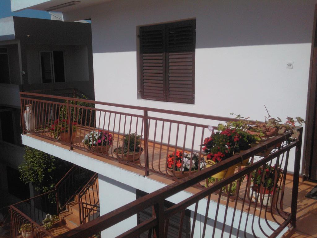Apartmani Dado Ulcinj Exterior photo