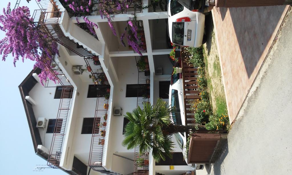 Apartmani Dado Ulcinj Exterior photo