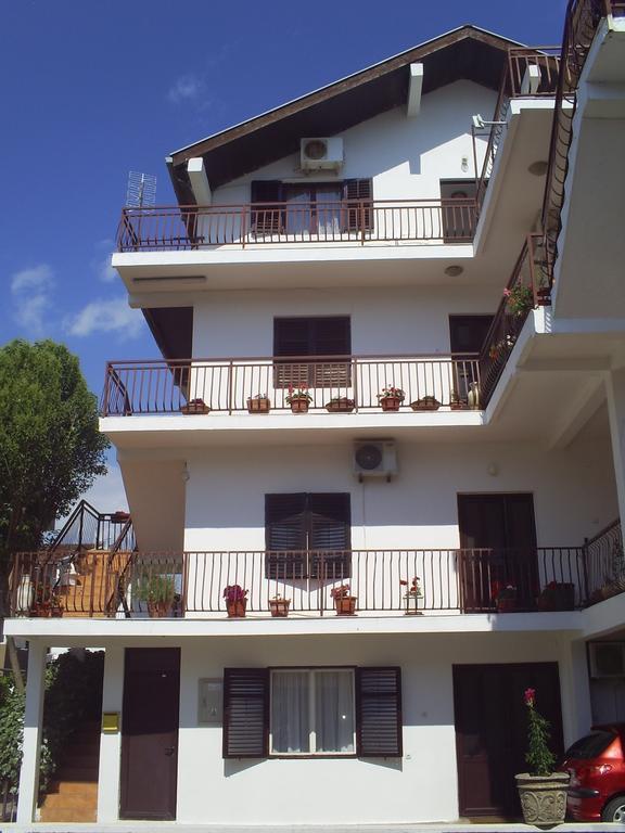 Apartmani Dado Ulcinj Exterior photo