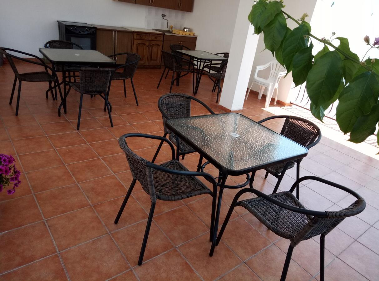 Apartmani Dado Ulcinj Exterior photo
